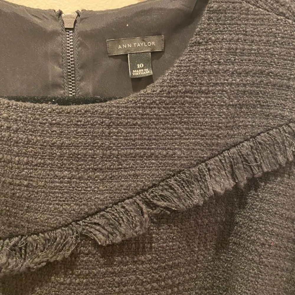 Ann Taylor 2 piece dress and coat with fringe - Picture 2 of 10